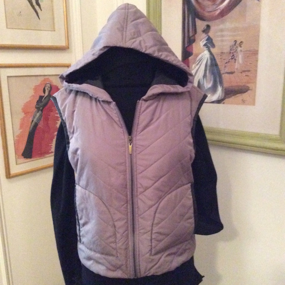 Zip up, hooded nylon vest